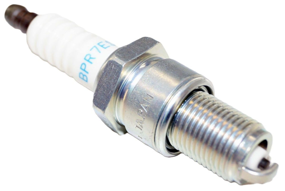 NGK BPR7ES plug installed in engine cylinder head, visualizes correct application