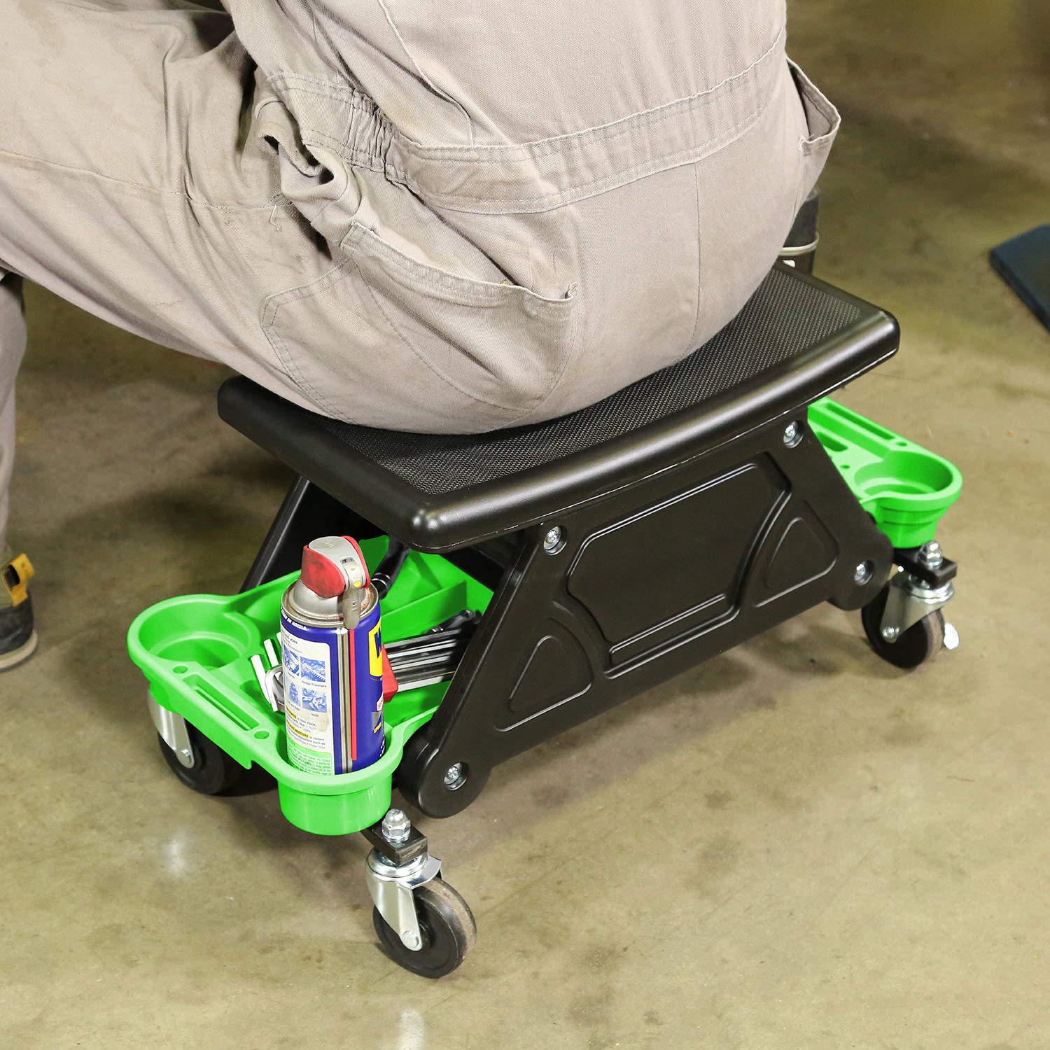OEMTOOLS size comparison with hands showing compact footprint and portability