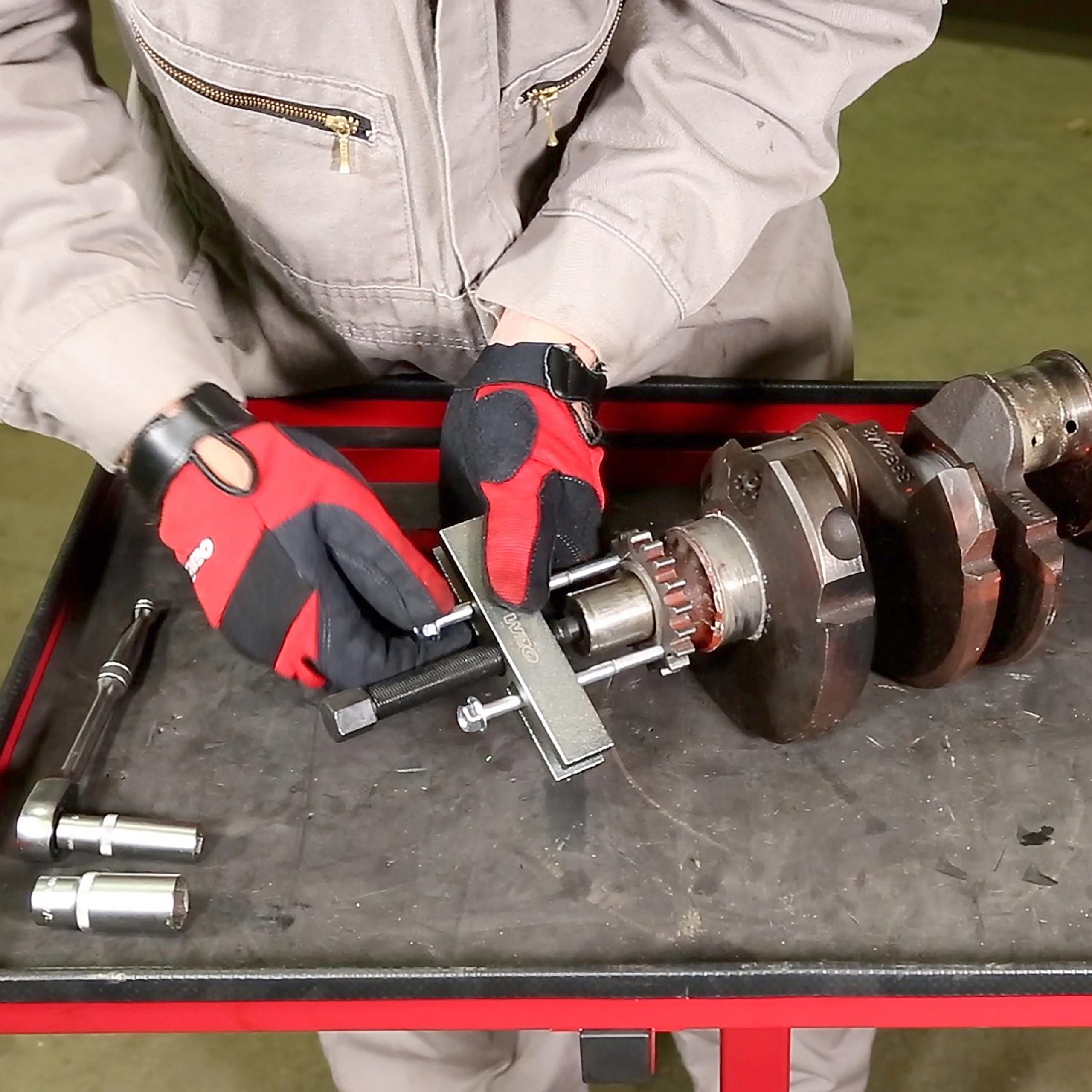OEMTOOLS engraved branding and item number on the yoke, aiding quick identification