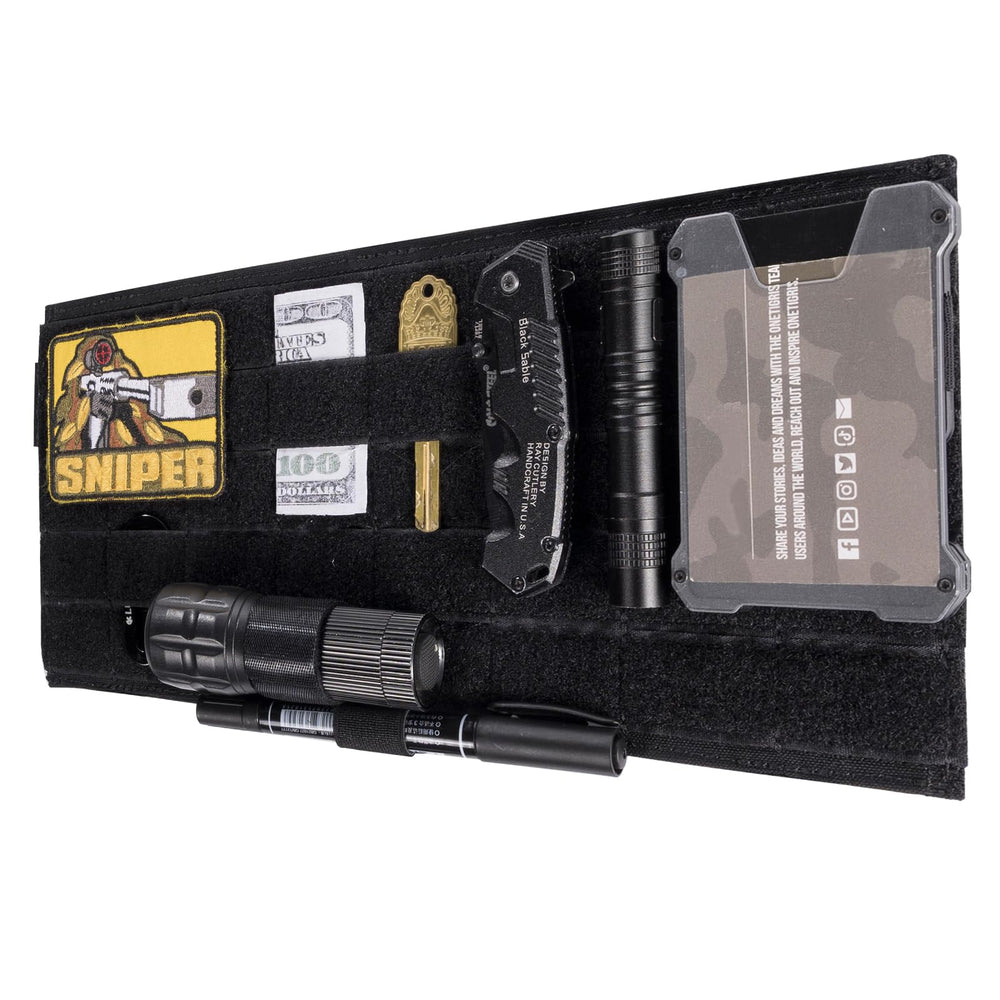 ONETIGRIS in-car lifestyle scene showing practical organization and easy reach while driving