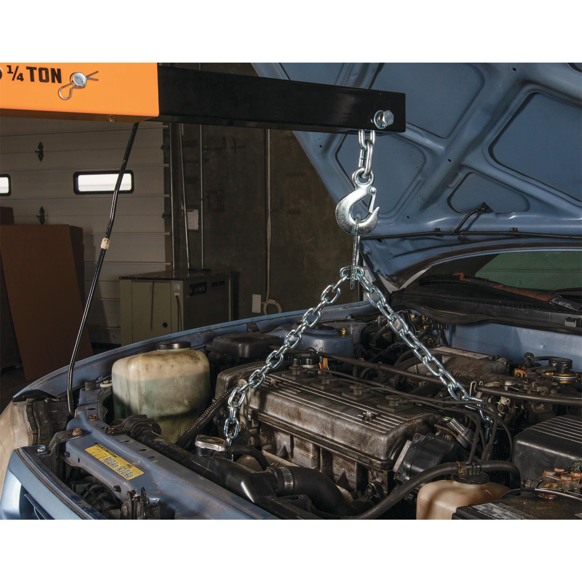 Performance Tool chain attached to hoist demonstrating secure lifting and balanced support