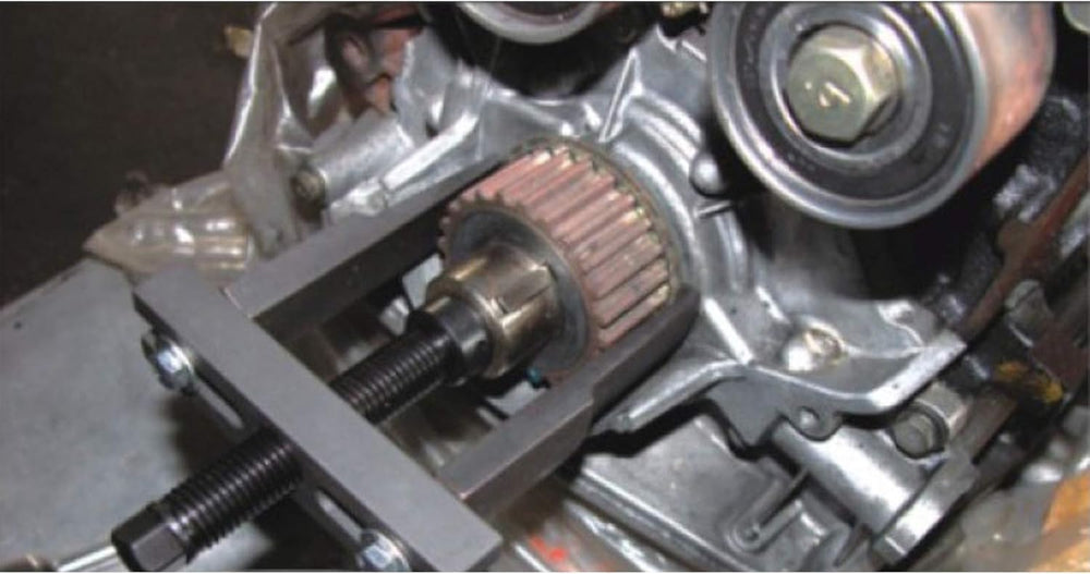 RSYEKU puller beside ruler showing 30–90mm range for accurate size reference
