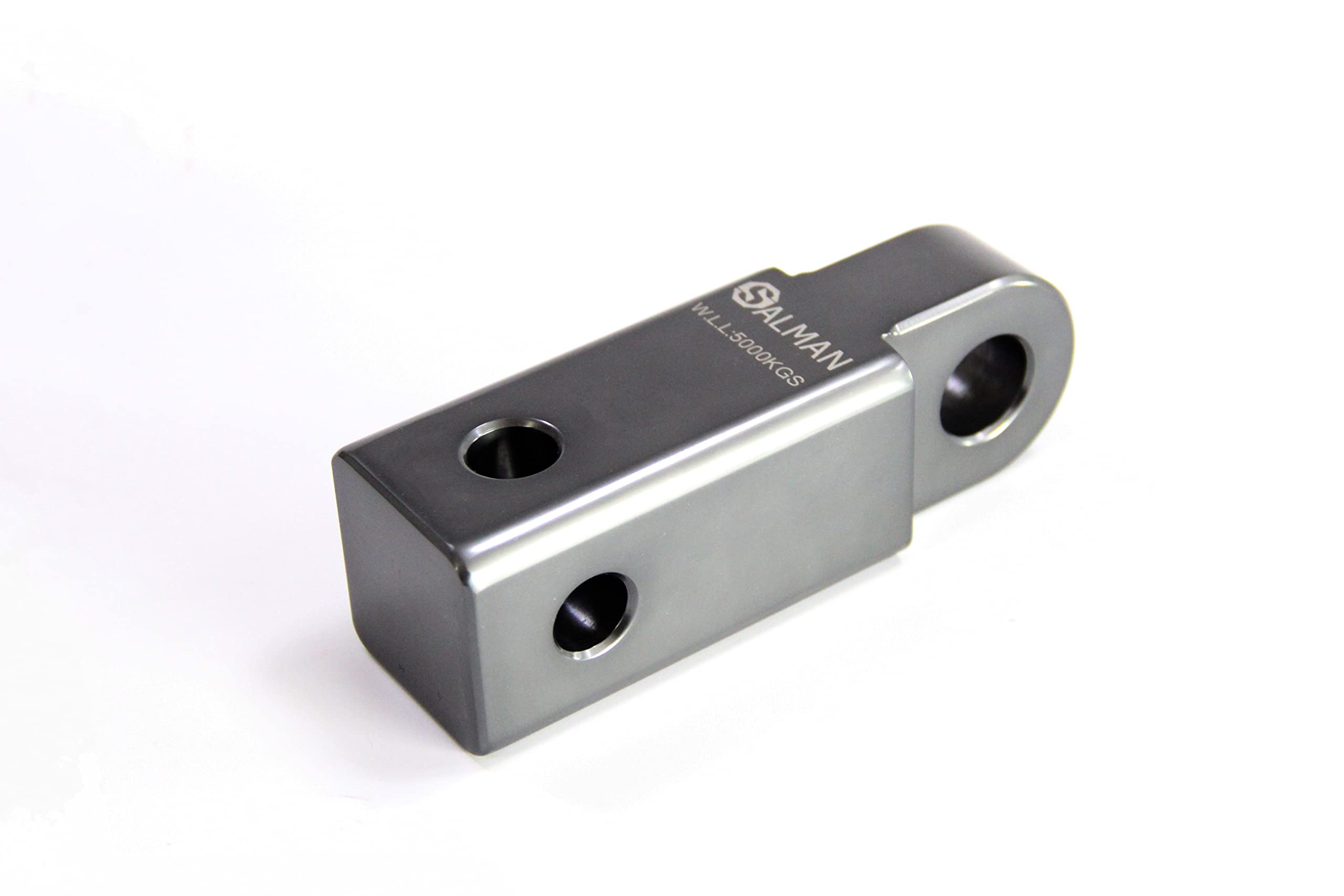 SALMAN hitch detail of dual pin holes showing versatile shackle orientation benefit