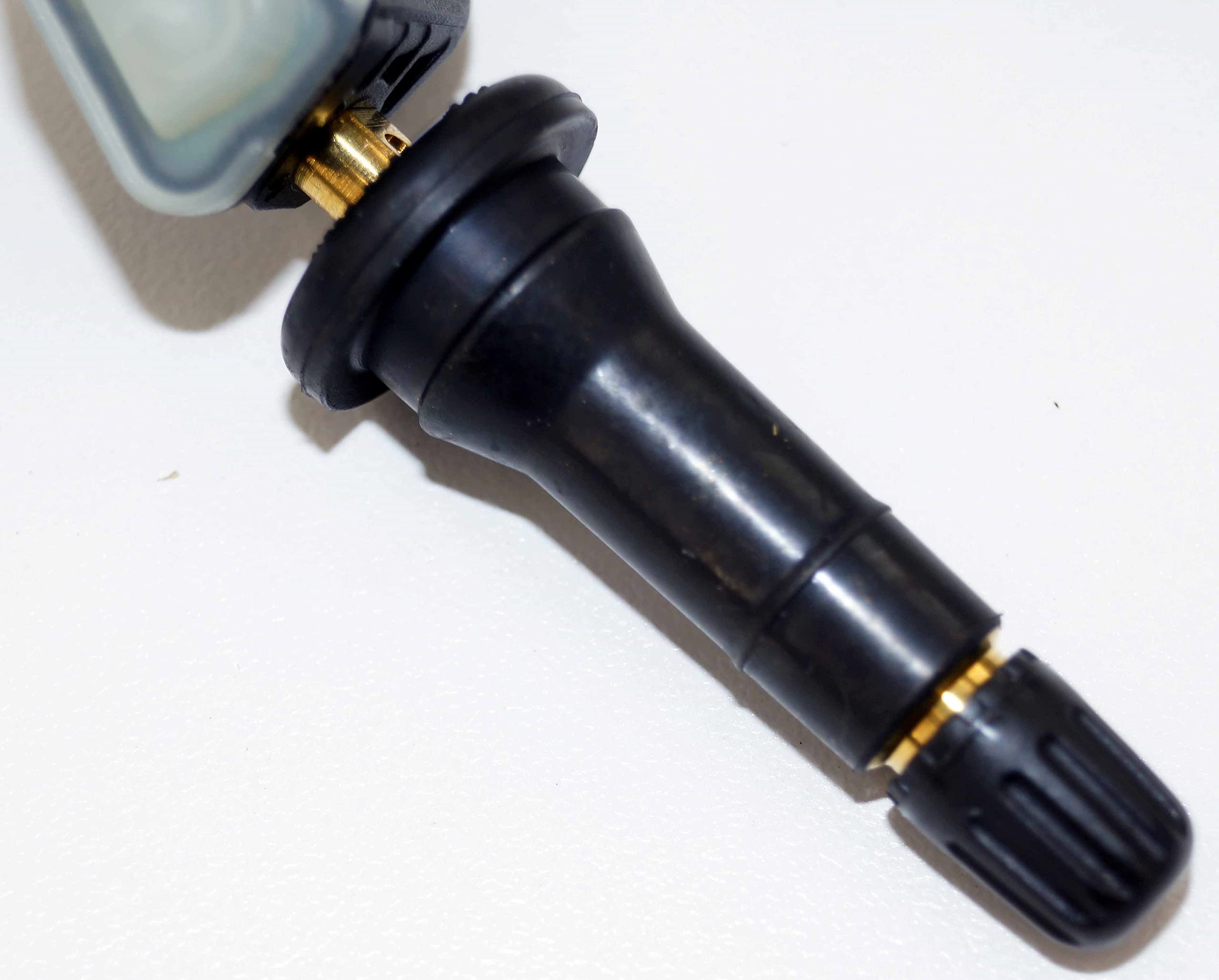 Schrader TPMS tool screen with sensor data for fast software-driven configuration