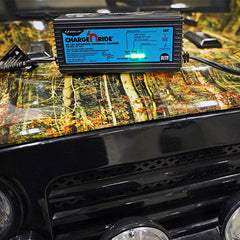Schumacher CR7 LED status lights close-up for clear charging feedback