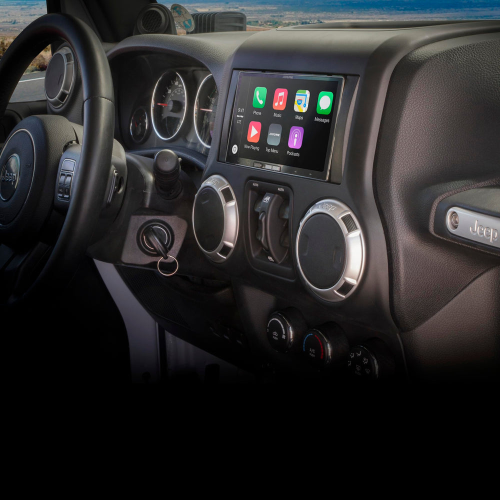 Scosche interface module with labeled pins for proper vehicle data and radio signal transmission