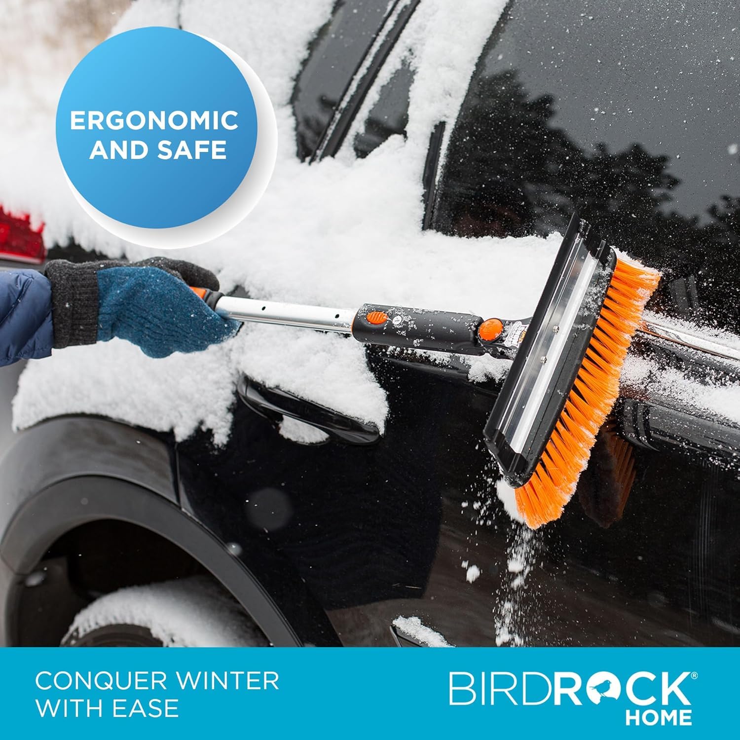 Snow MOOver foam grip held by hand showing ergonomic comfort and anti-slip control