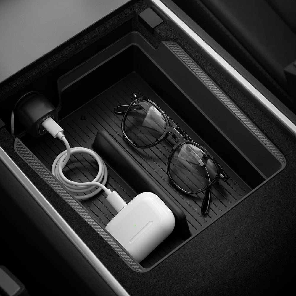 Spigen washable material being rinsed to show easy cleaning and maintenance