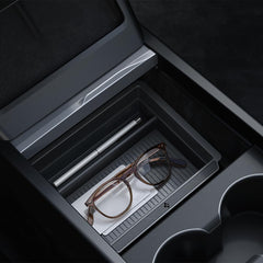 Spigen front view of organizer showing neat storage and factory fit benefit