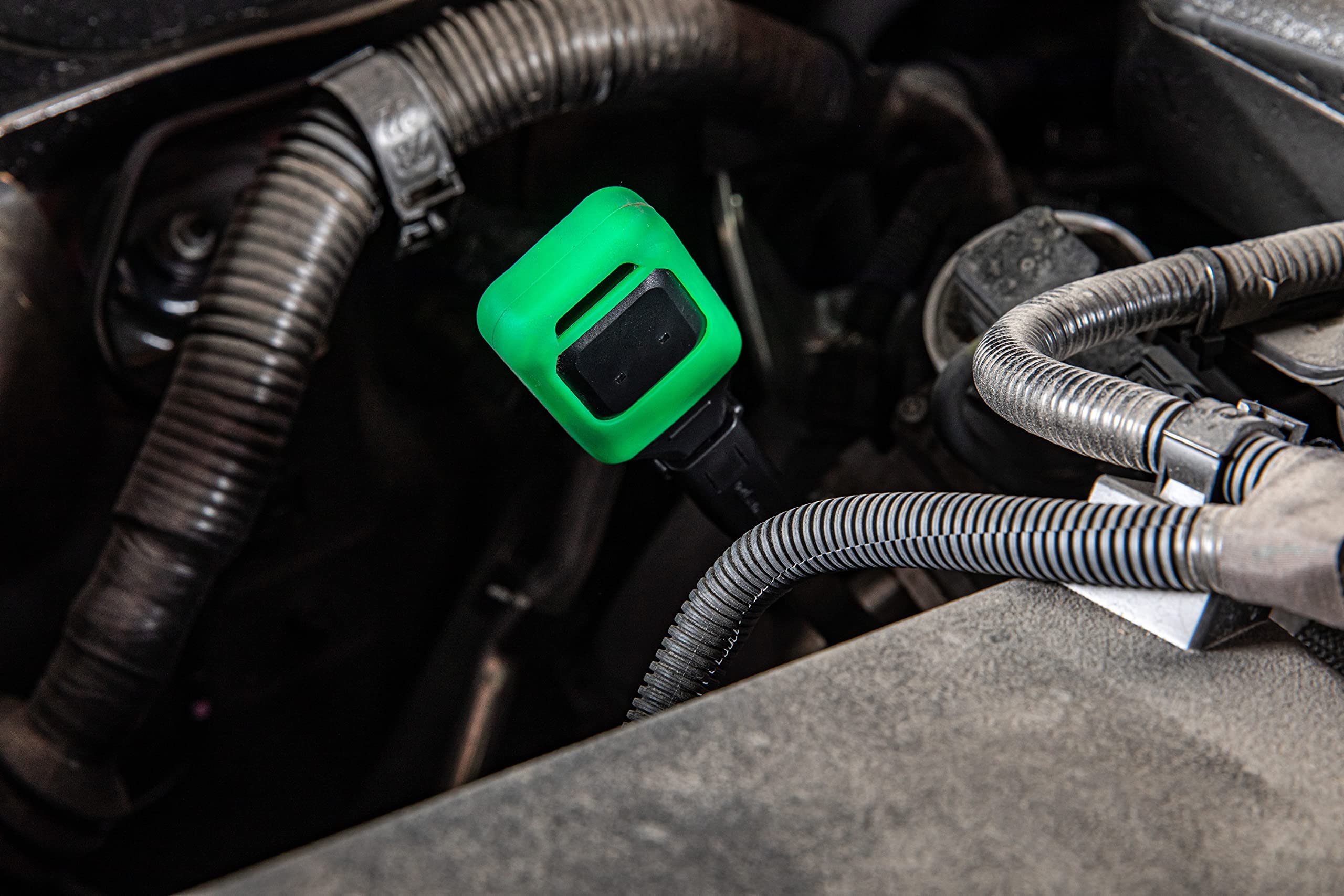 Steelman Pro headphones and receiver in use for clear diagnostic listening