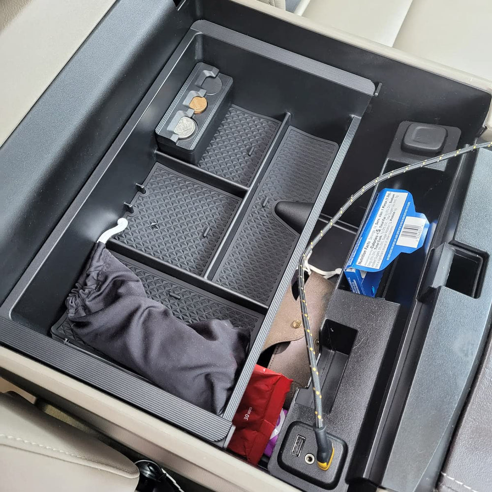TACOBRO organizer with phone, wallet, keys for scale and quick-access convenience