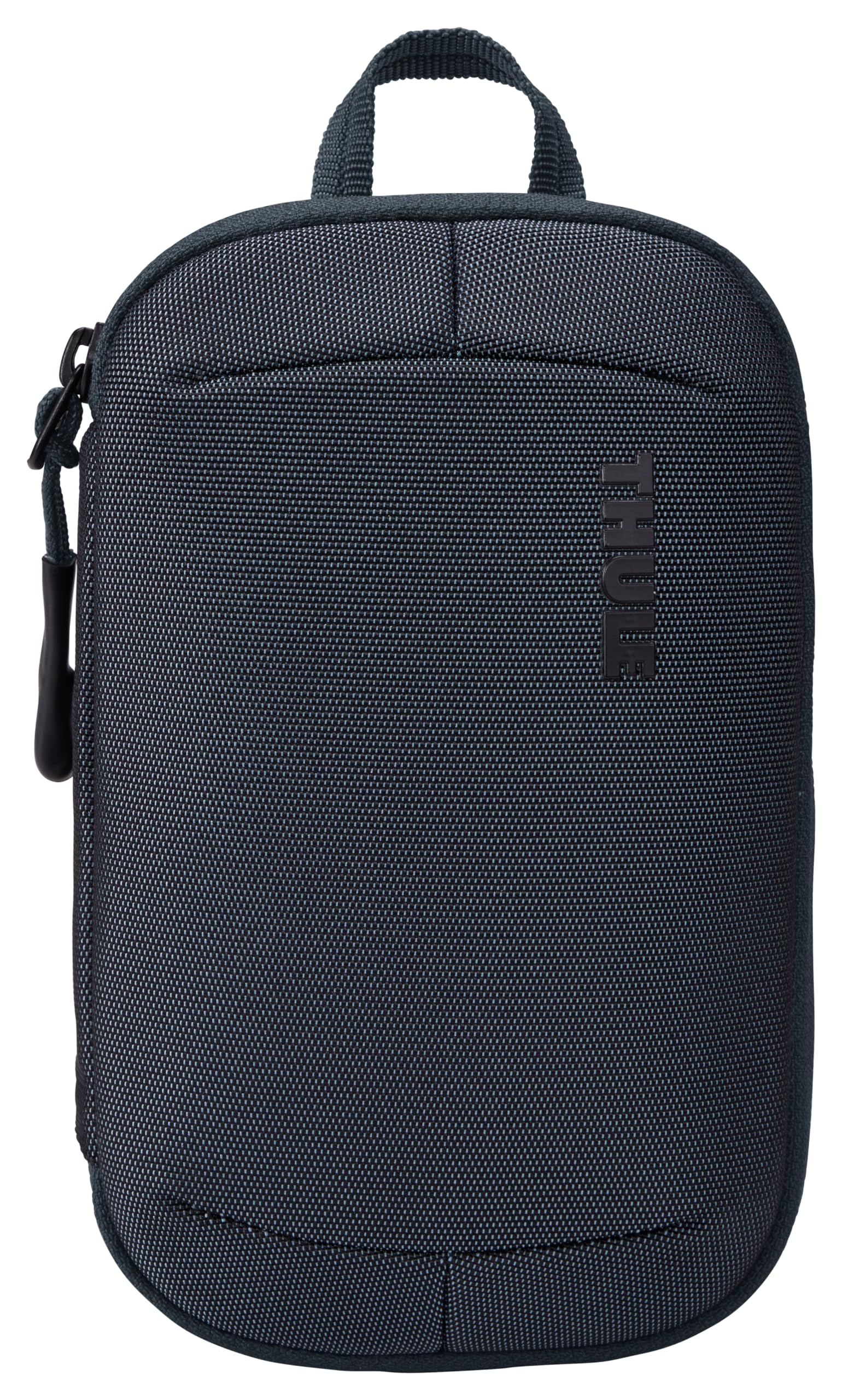 Thule close-up of YKK zipper detail for secure access and durability