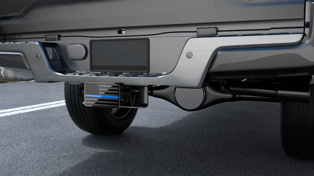 TOEASYTY keyed 5/8-inch hitch lock and two keys demonstrating theft protection