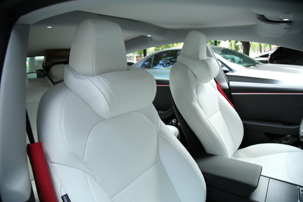 TOPABYTE lifestyle image in a car on a road trip conveying comfort and travel readiness