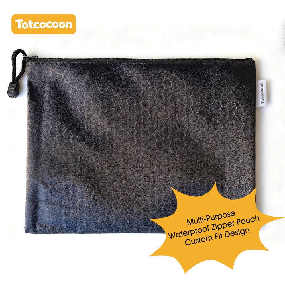 TotCocoon adjustable strap and quick-release buckle for secure fit