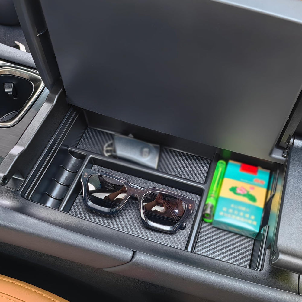 Treesiche installed in Lexus RX console for tidy storage