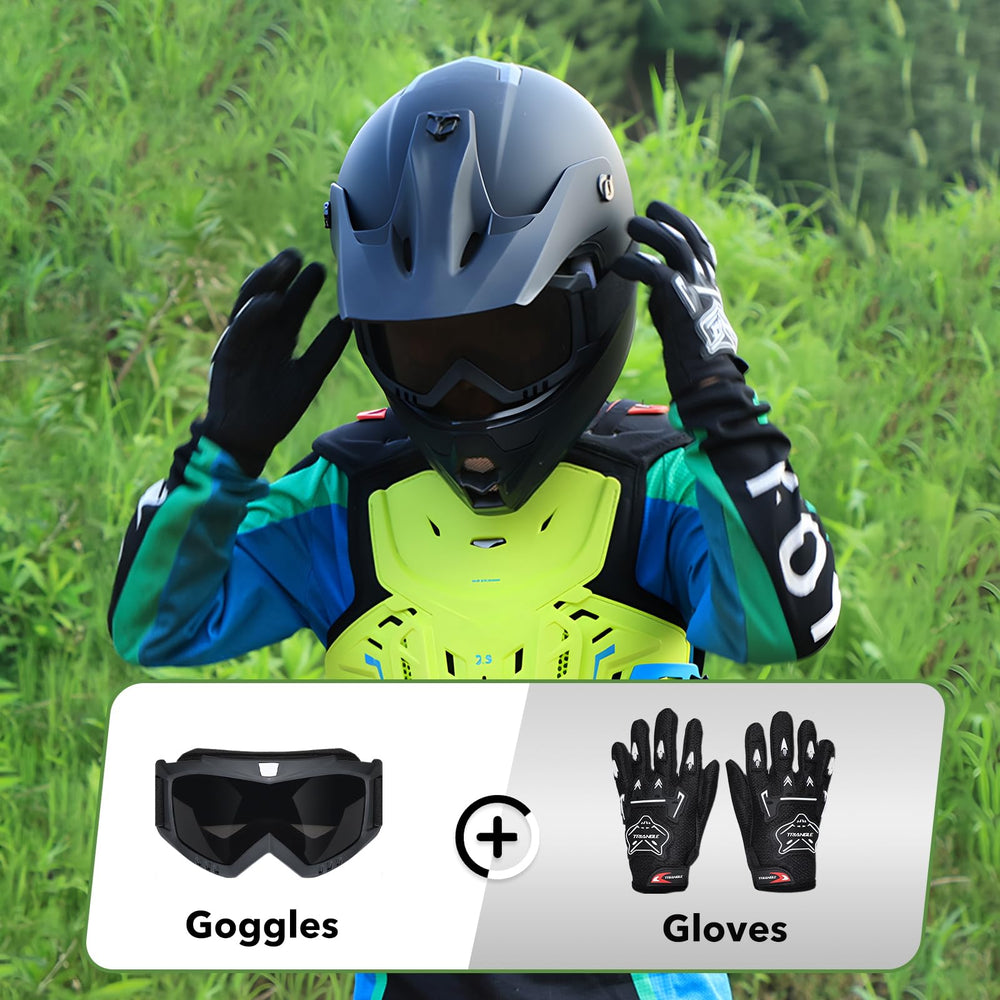 TRIANGLE helmet size comparison displaying S to XL fit options