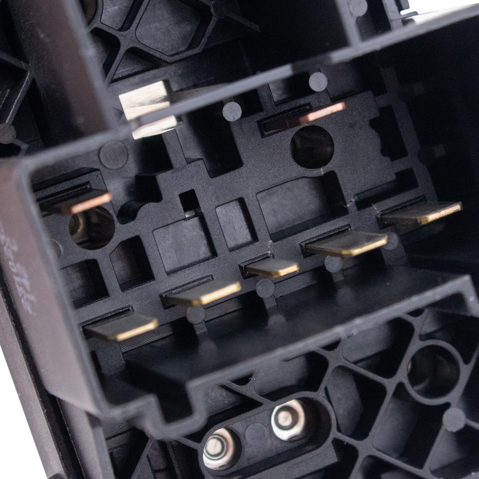 TRQ front left switch side profile highlighting solid build and fit