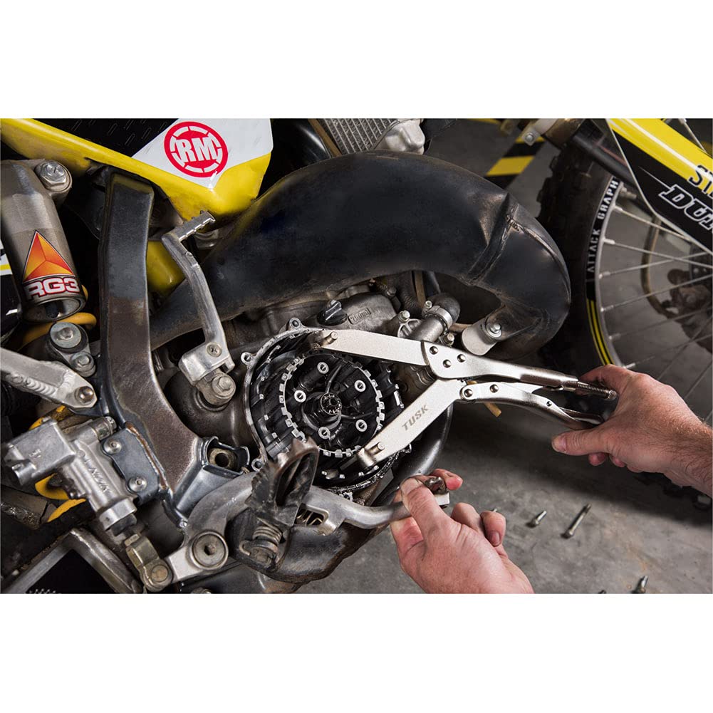 TUSK clutch tool close up of non slip jaws protecting hub surfaces and improving grip