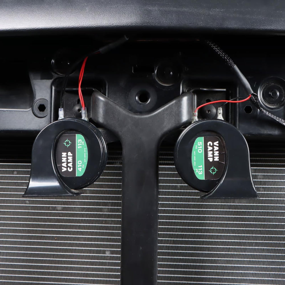 VANNCAMP horns in use on road illustrating clearer sound for safer driving