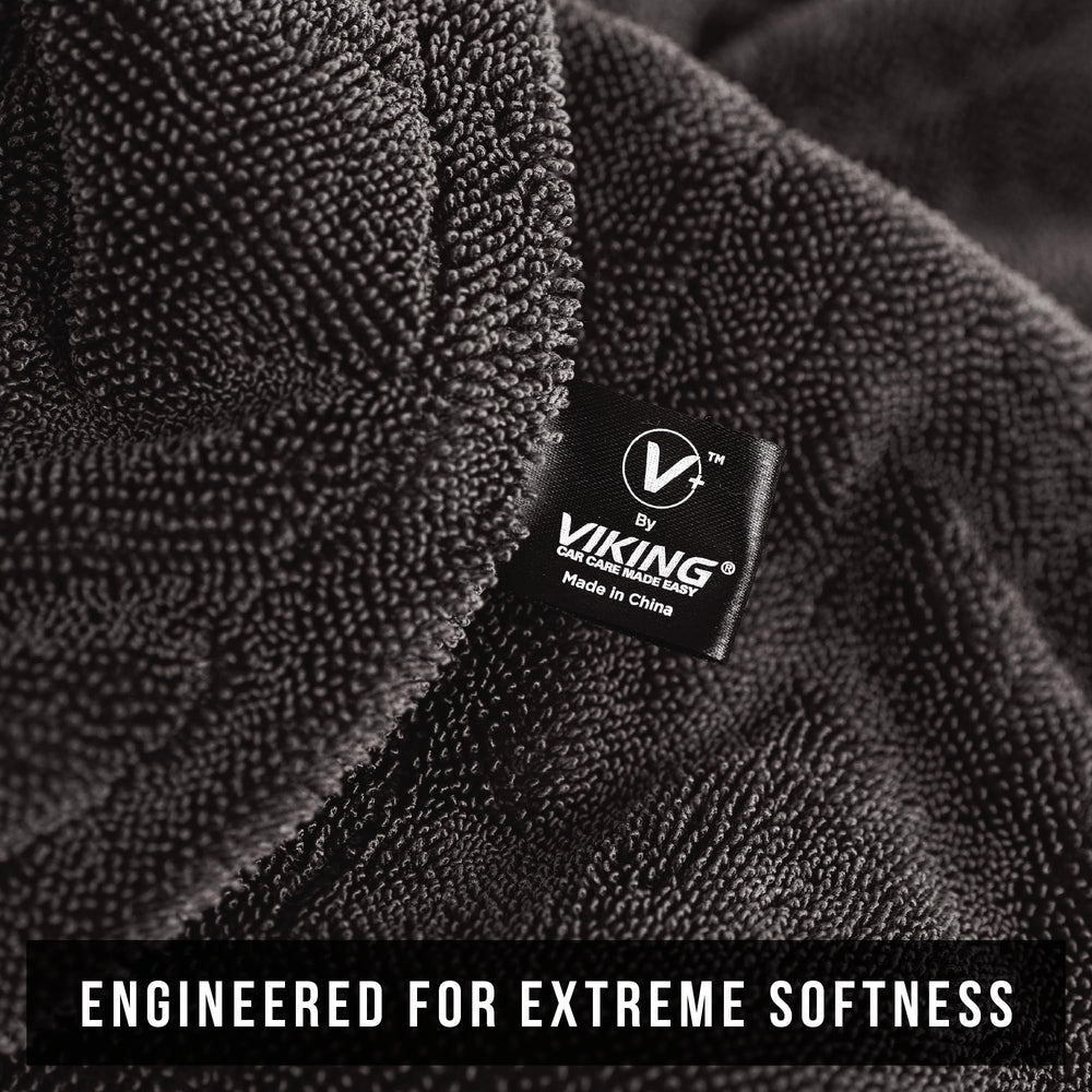 VIKING V+ towel drying a car hood fast with streak-free finish