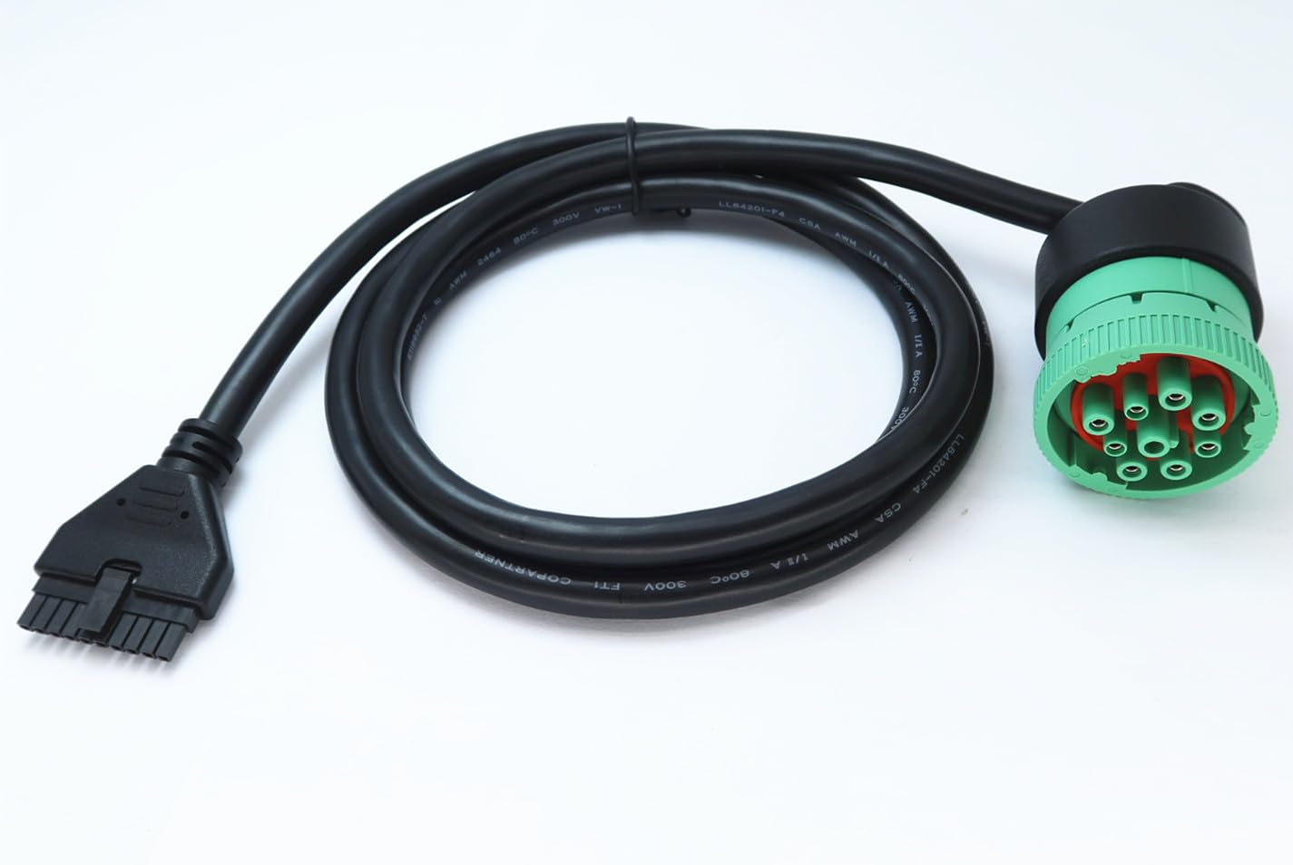 WISDOMHOOD angled J1939 connector closeup showing space‑saving install advantage